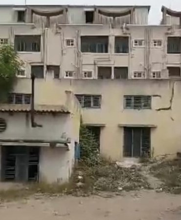 வளாகம் விற்பனைக்கு